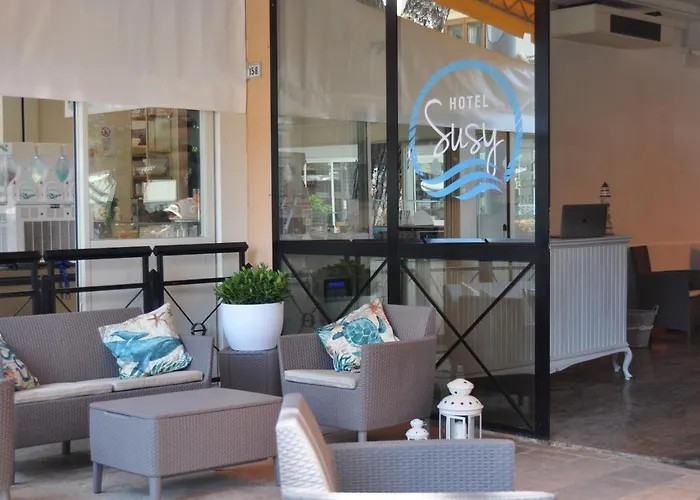 Susy - Bakery & Gluten Free Made - Direttamente Su Viale Dante A Due Passi Dal Mare 2*