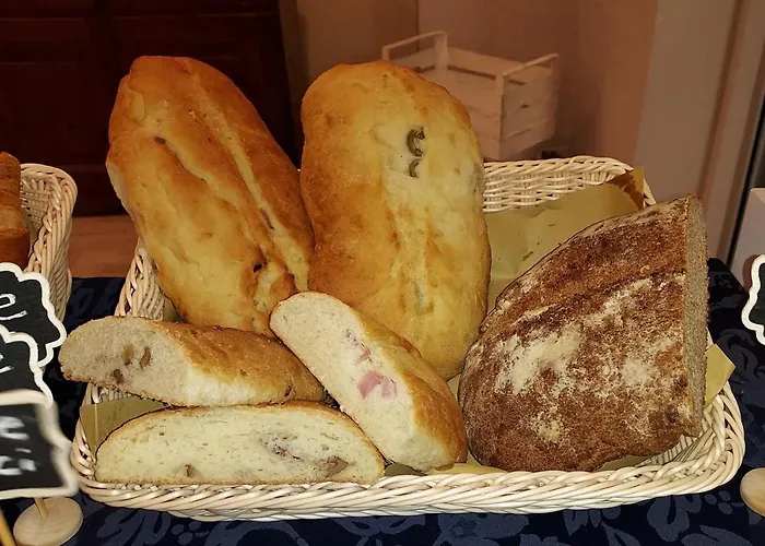 Susy - Bakery & Gluten Free Made - Direttamente Su Viale Dante A Due Passi Dal Mare ホテル リッチョーネ