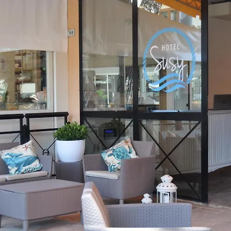 Hotel Susy - Bakery & Gluten Free Home Made - Direttamente Su Viale Dante A Due Passi Dal Mare 2*