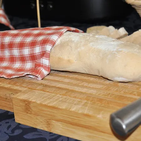 Susy - Bakery & Gluten Free Made - Direttamente Su Viale Dante A Due Passi Dal Mare Otel 2*