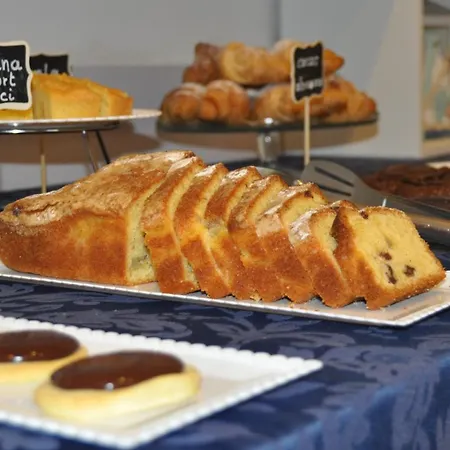 Hotel Susy - Bakery & Gluten Free Home Made - Direttamente Su Viale Dante A Due Passi Dal Mare 2*
