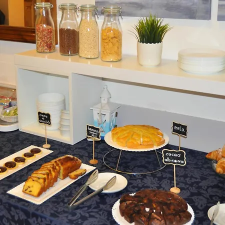 Susy - Bakery & Gluten Free Made - Direttamente Su Viale Dante A Due Passi Dal Mare Отель