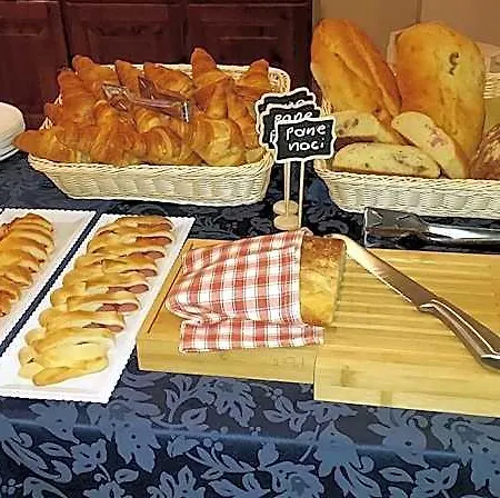 Susy - Bakery & Gluten Free Made - Direttamente Su Viale Dante A Due Passi Dal Mare 2* リッチョーネ
