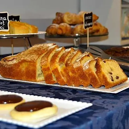 Susy - Bakery & Gluten Free Made - Direttamente Su Viale Dante A Due Passi Dal Mare 2*
