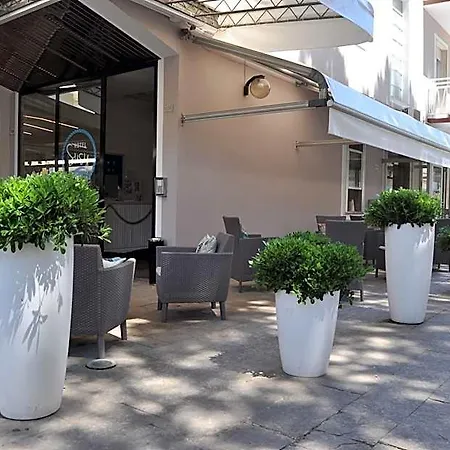 ホテル Susy - Bakery & Gluten Free Made - Direttamente Su Viale Dante A Due Passi Dal Mare