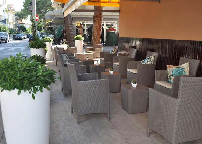 Susy - Bakery&gluten Free - Direttamente Su Viale Dante A Due Passi Dal Mare Hotel 2*