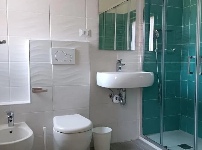 Hotel Susy - Bakery&gluten Free - Direttamente Su Viale Dante A Due Passi Dal Mare 2*