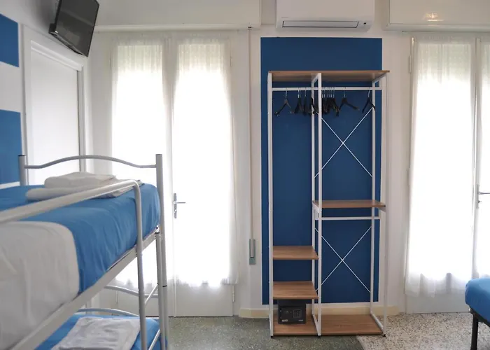 Susy - Bakery&gluten Free - Direttamente Su Viale Dante A Due Passi Dal Mare Hotel